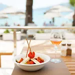 The Beachfront Adult Only 16 Szálloda 3*