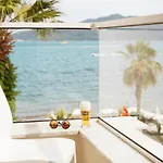 فندق The Beachfront Adult Only 16 مرمريس