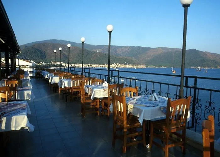 Ξενοδοχείο The Beachfront Adult Only 16
