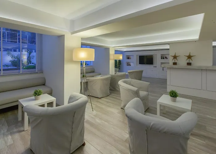 The Beachfront Adult Only 16 3* Μαρμαρίς