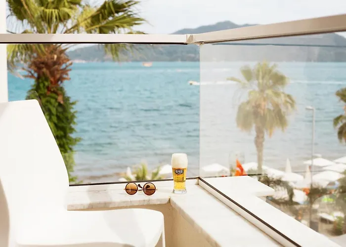 Ξενοδοχείο The Beachfront Adult Only 16 Μαρμαρίς