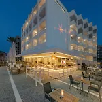 Hotel The Beachfront Adult Only 16