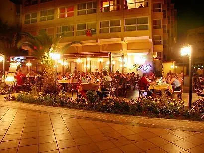 The Beachfront Adult Only 16 Szálloda 3*