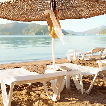 فندق The Beachfront Adult Only 16 مرمريس