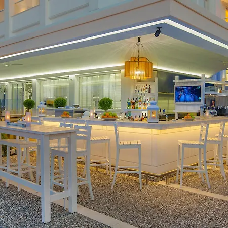 Hotel The Beachfront Adult Only 16 3*