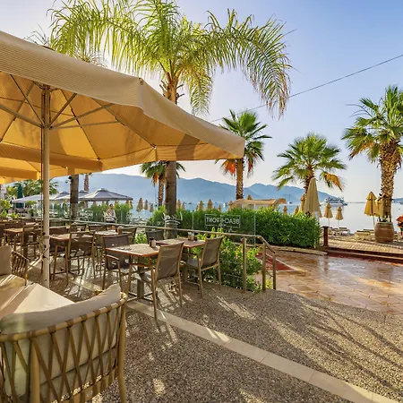 The Beachfront Adult Only 16