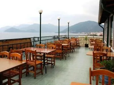 Отель The Beachfront Adult Only 16 3*